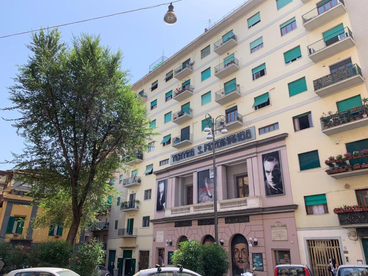 Vivi A Napoli Acomodação com café da manhã Exterior foto