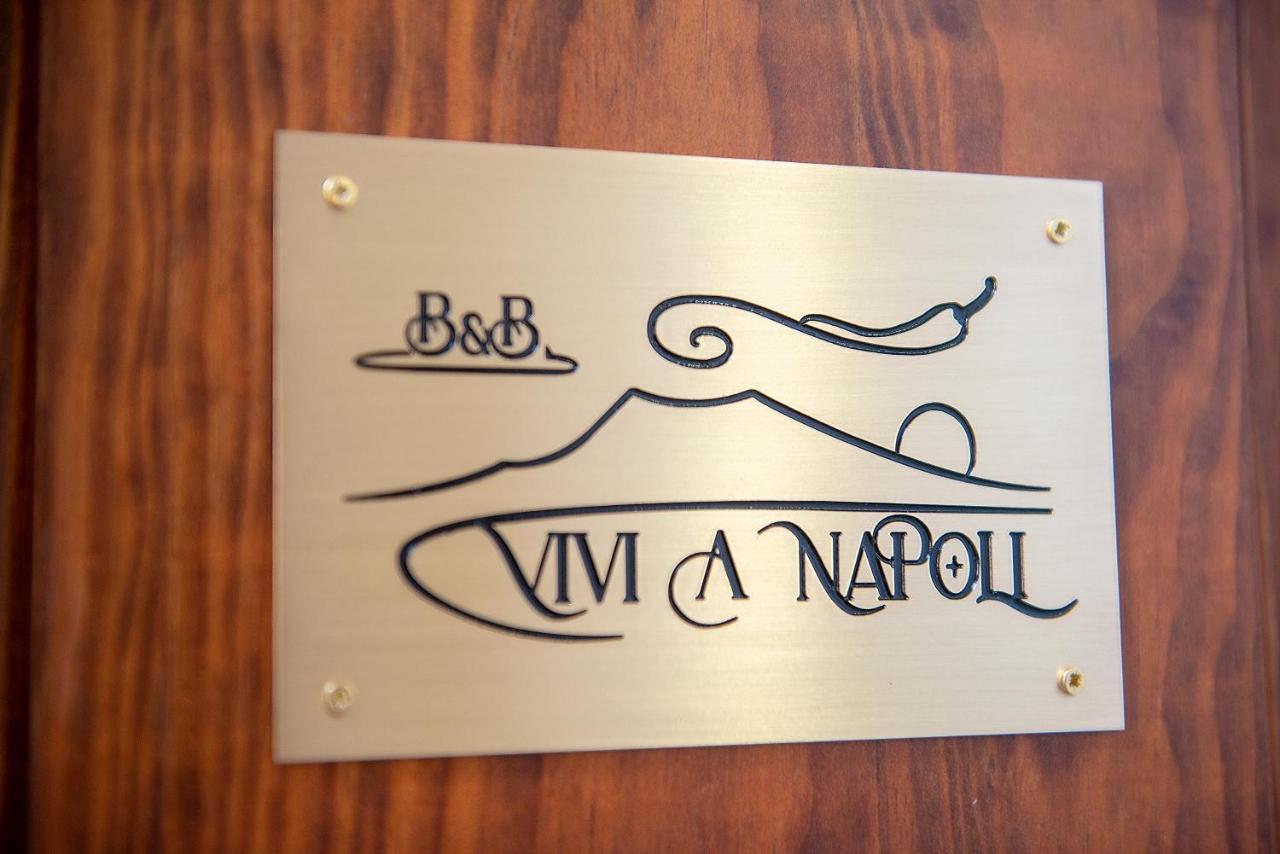 Vivi A Napoli Acomodação com café da manhã Exterior foto